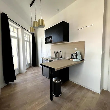 Sous Les Toits - 2p Centre-ville Lägenhet Liévin